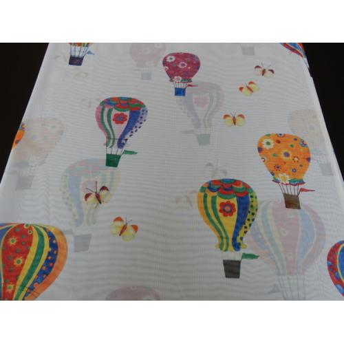 Voálová záclona s dětským vzorem Balóny