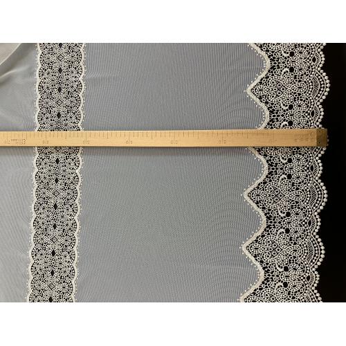 Luxusní vyšívaná záclona s bordurou LINKA 02
