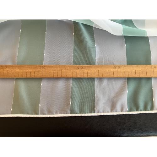 Voálová záclona se zelenými pruhy metráž