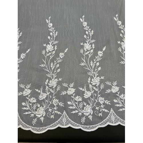 Bílá vyšívaná záclona s bordurou 242919/180