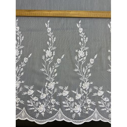 Bílá vyšívaná záclona s bordurou 242919/180