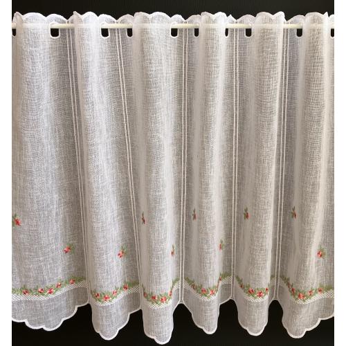 Bílá krátká vitrážová záclona 60cm s vyšívanou drobnou kytičkou