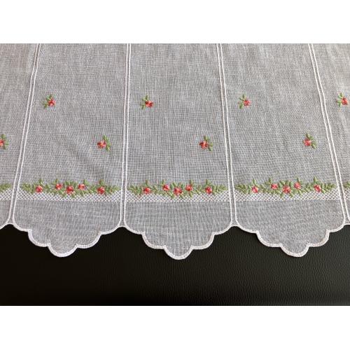 Bílá krátká vitrážová záclona 60cm s vyšívanou drobnou kytičkou